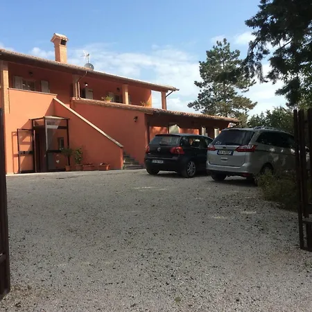 Agriturismo Colle Ombroso Bauernhof *